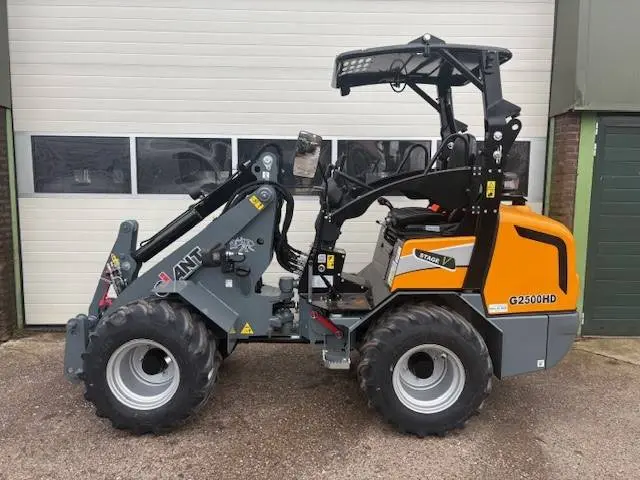 Giant G2500HD